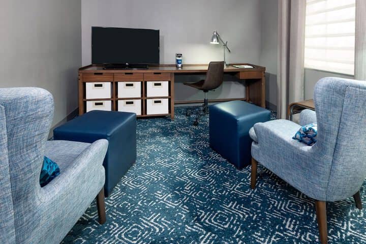 Room 11 of 24